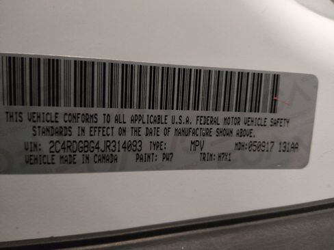 Used 2018 Dodge Grand Caravan SE w/ UConnect Hands-Free Group image 33