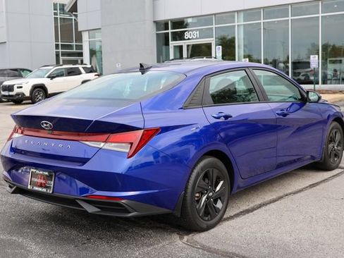 Used 2023 Hyundai Elantra SEL FWD image 28