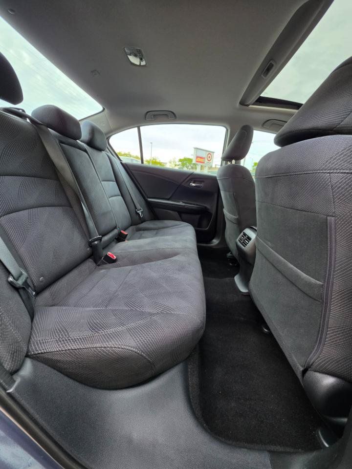 Used 2017 Honda Accord EX image 13