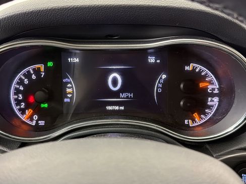 Used 2020 Jeep Grand Cherokee Limited w/ Luxury Group II image 22