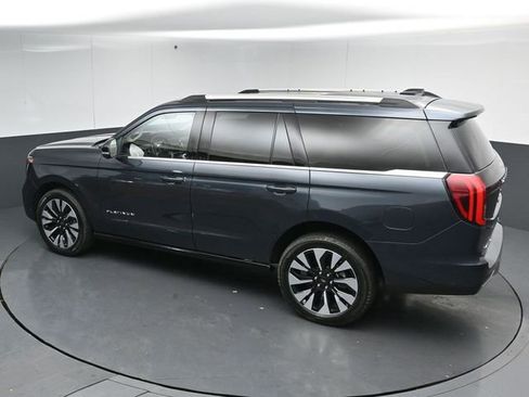 Certified 2025 Ford Expedition Platinum w/ Driver's Package AWD/4WD image 47