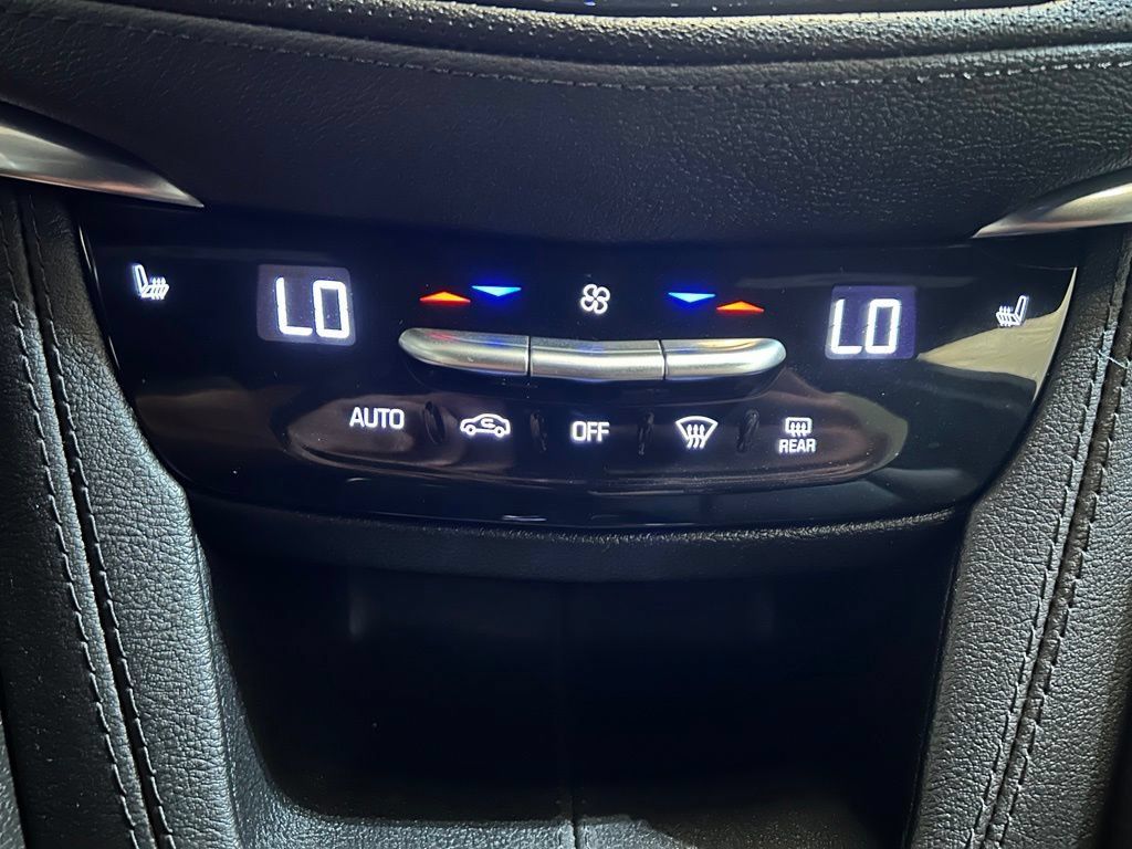Used 2024 Cadillac XT5 Premium Luxury FWD image 30