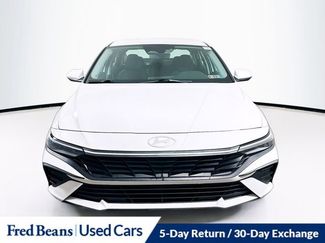Used 2024 Hyundai Elantra SEL video 2