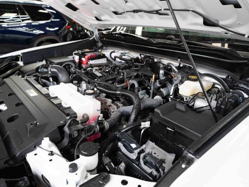 Used 2024 Toyota Tacoma TRD Sport w/ TRD Sport Upgrade Package image 32