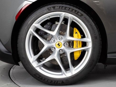 Certified 2023 Ferrari Roma image 15