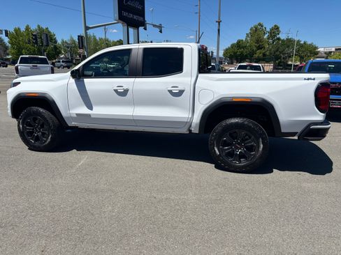 New 2025 GMC Canyon Elevation w/ Convenience Package image 8