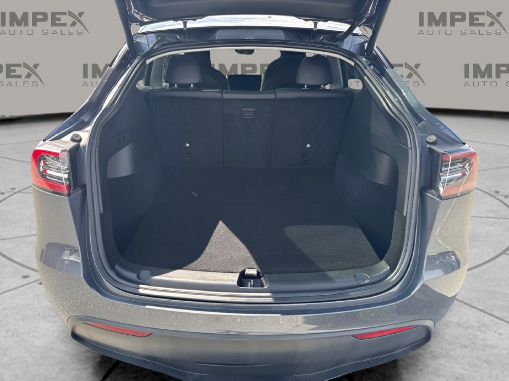 Used 2022 Tesla Model Y Performance AWD/4WD image 19