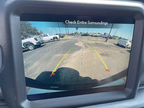 Used 2022 Jeep Wrangler Unlimited Sahara AWD/4WD image 17