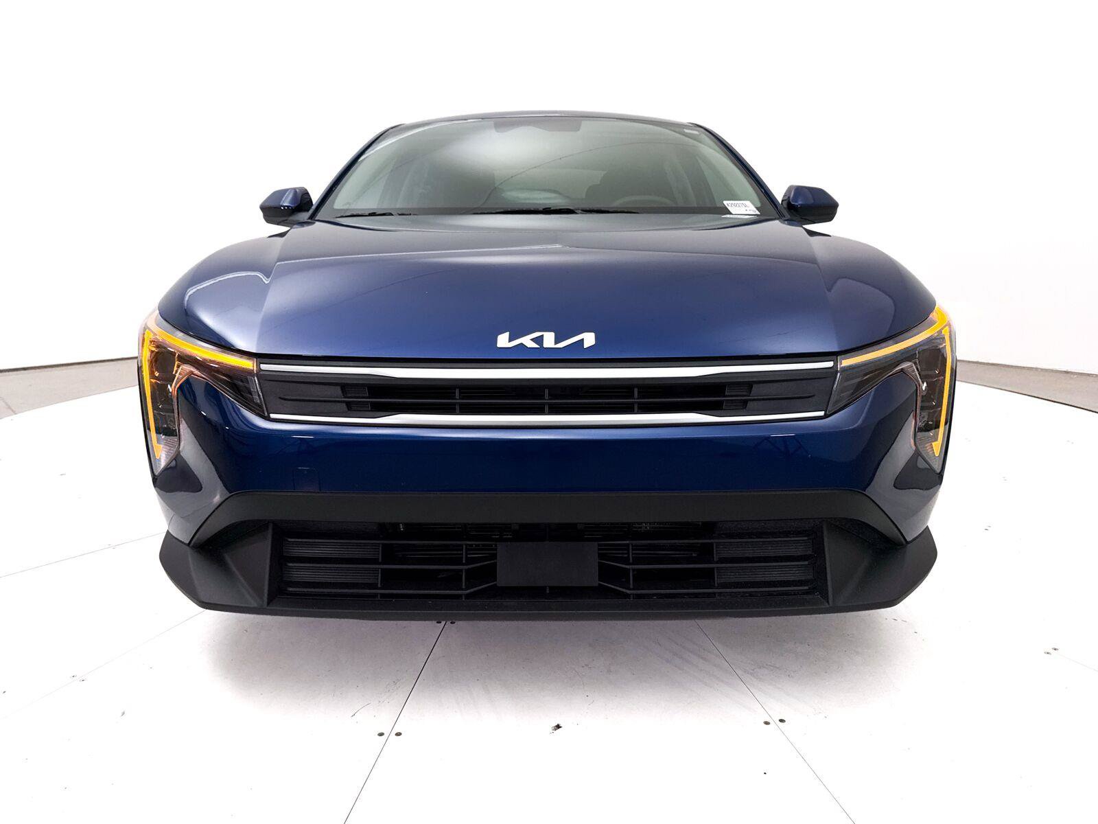 Used 2025 Kia K4 FWD image 12