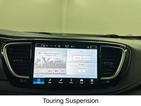 Used 2025 Chrysler Pacifica Select FWD image 45
