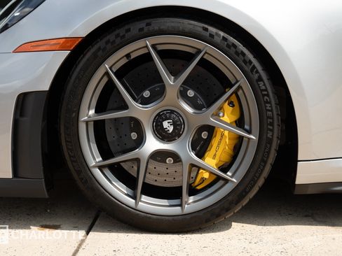 Used 2026 Porsche 911 GT3 RWD image 13