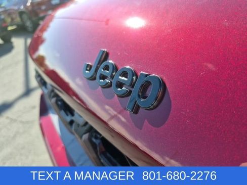 New 2026 Jeep Grand Cherokee Altitude image 10