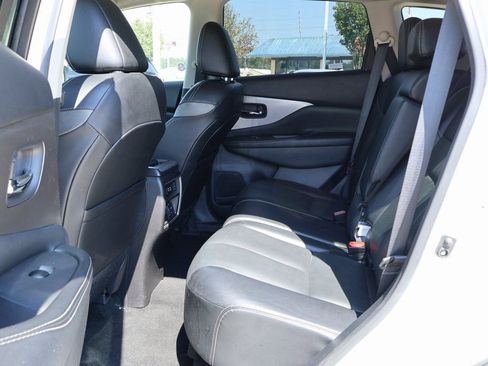 Used 2023 Nissan Murano SL image 9