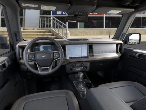 New 2025 Ford Bronco Big Bend image 9