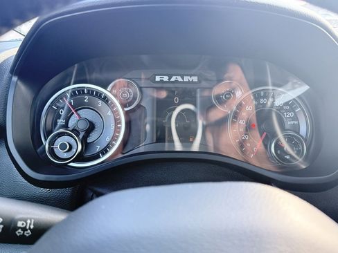 Used 2021 RAM 1500 Big Horn image 14