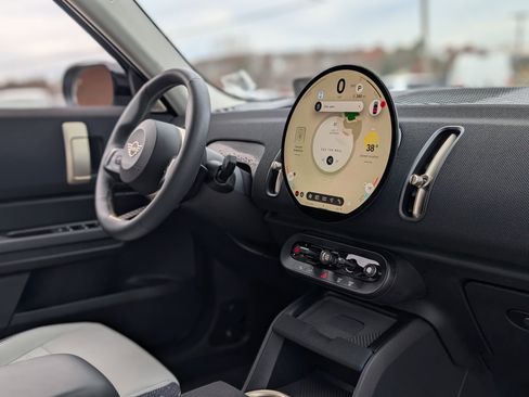 Used 2025 MINI Cooper Countryman S image 57