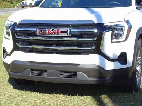 Used 2025 GMC Terrain Elevation image 26