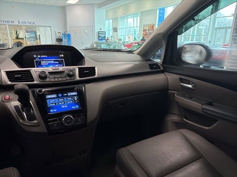 Used 2016 Honda Odyssey EX-L image 24