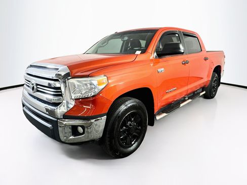 Used 2017 Toyota Tundra SR5 AWD/4WD image 3