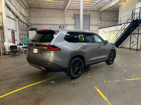 New 2026 Toyota Grand Highlander AWD image 5