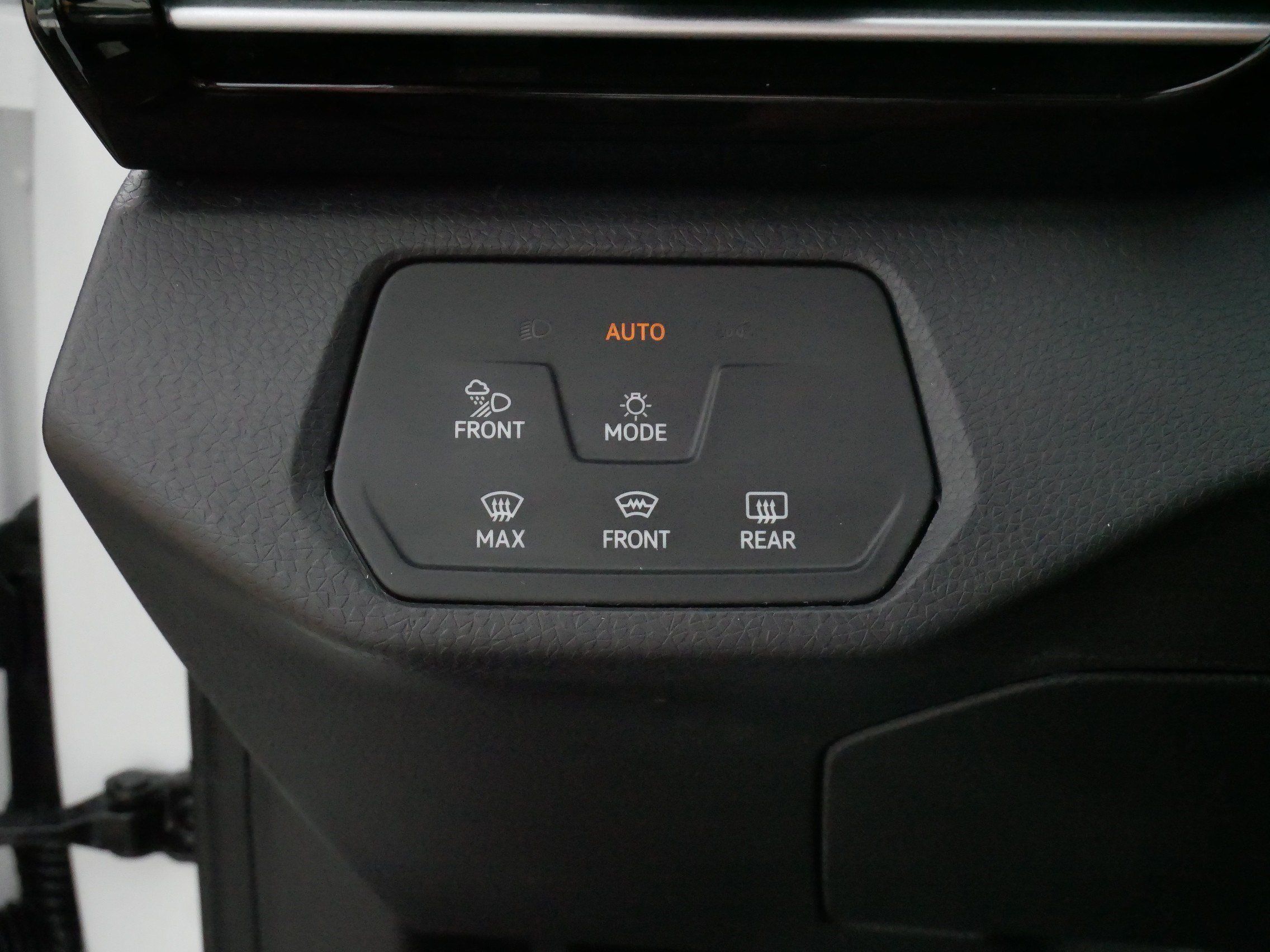 Certified 2023 Volkswagen ID.4 Pro S AWD/4WD image 26