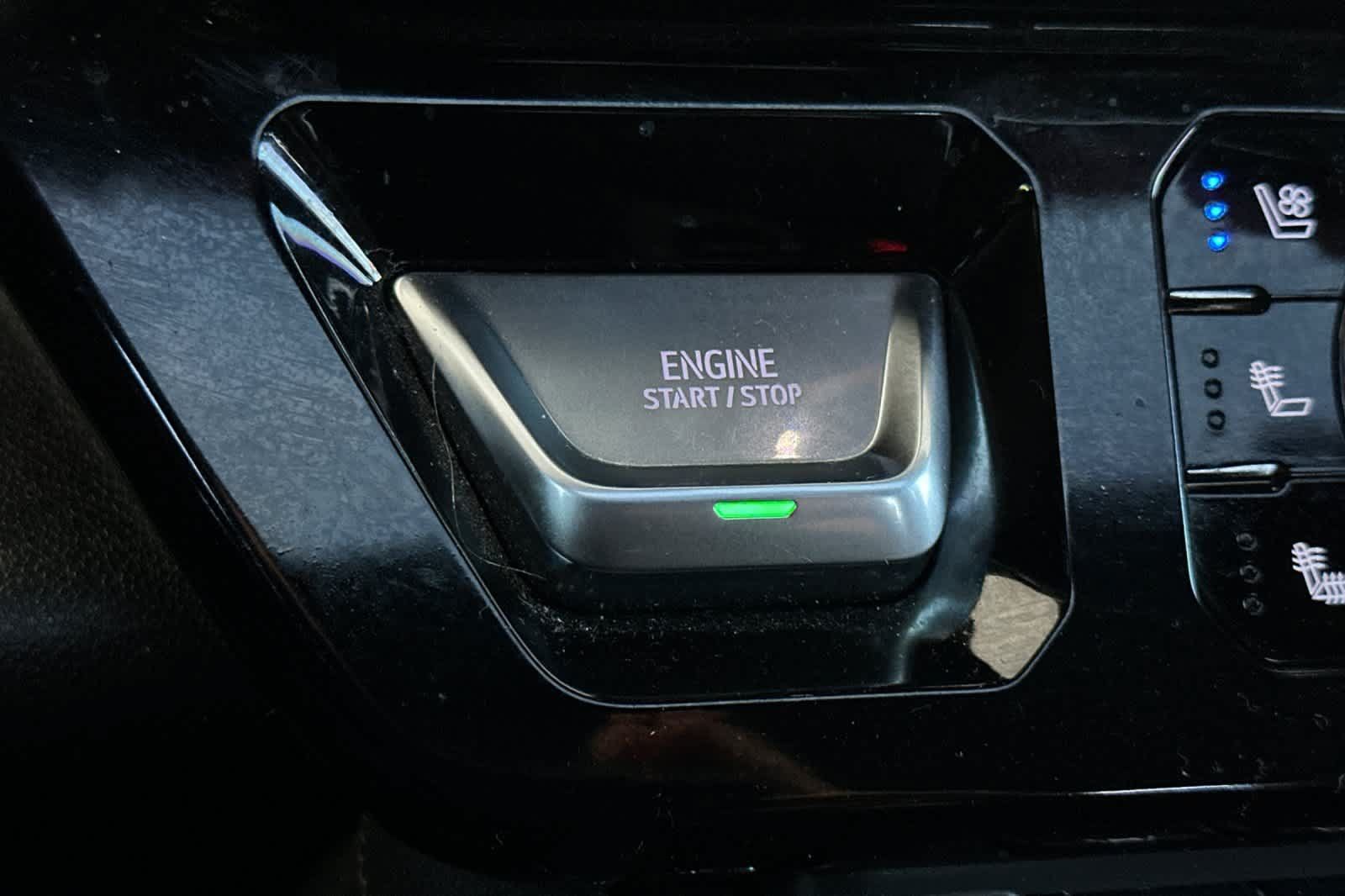 Used 2024 GMC Sierra 1500 AT4 w/ Technology Package AWD/4WD image 24