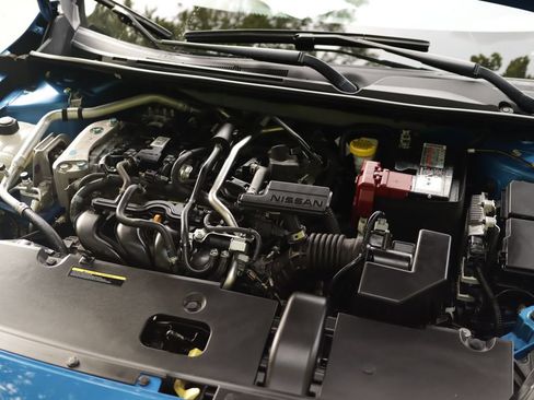 Used 2023 Nissan Sentra SR w/ SR Premium Package FWD image 30
