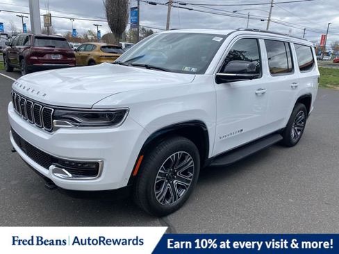 New 2025 Jeep Wagoneer 4WD w/ Convenience Group I image 3