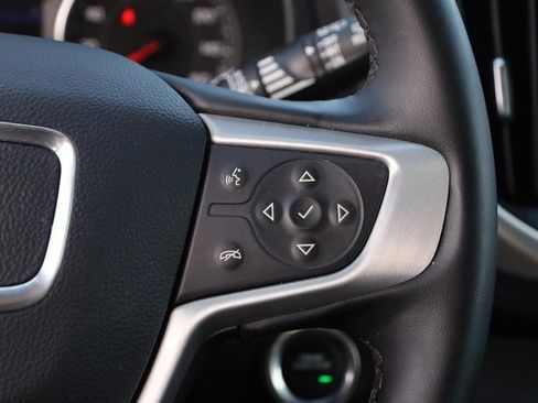 Used 2024 GMC Terrain SLT image 13