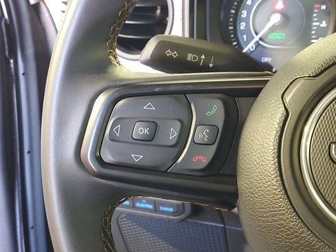 Used 2024 Jeep Wrangler Unlimited AWD/4WD image 24