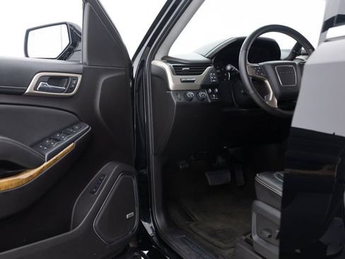 Used 2016 GMC Yukon Denali w/ Open Road Package image 28