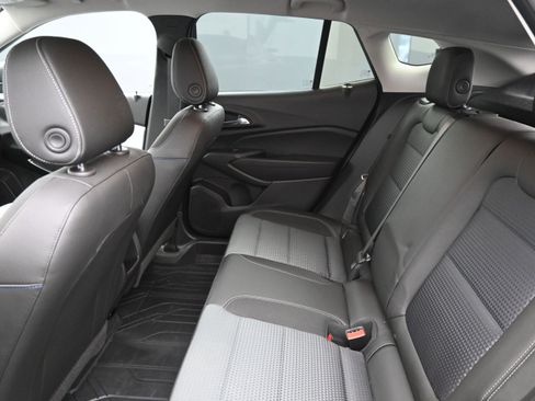 New 2026 Chevrolet Trax LT w/ Driver Confidence Package FWD image 17