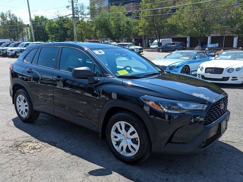 Used 2023 Toyota Corolla Cross L FWD image 5