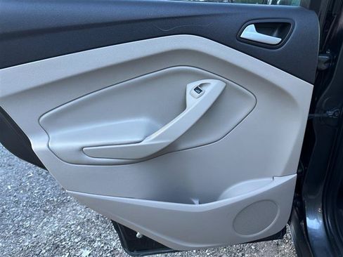 Used 2019 Ford Escape SEL AWD/4WD image 24