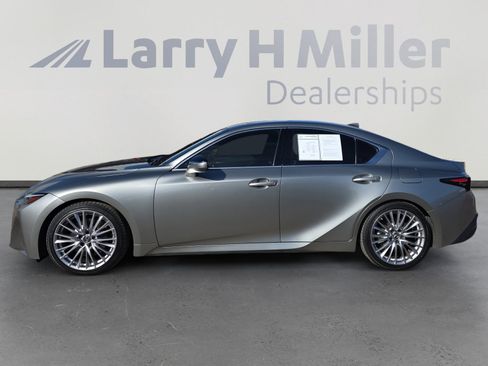 Used 2022 Lexus IS 300 w/ Premium Package image 2