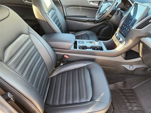 Used 2021 Ford Edge SEL w/ Convenience Package image 14