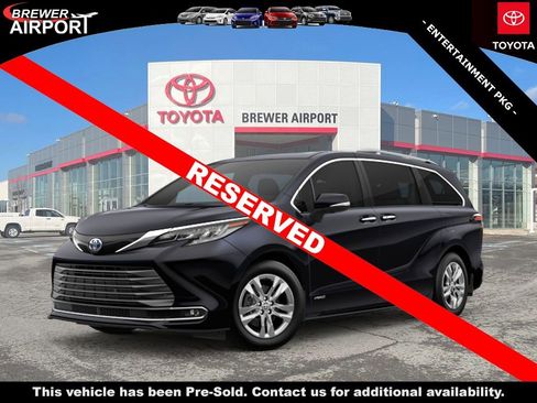 New 2026 Toyota Sienna Limited image 1