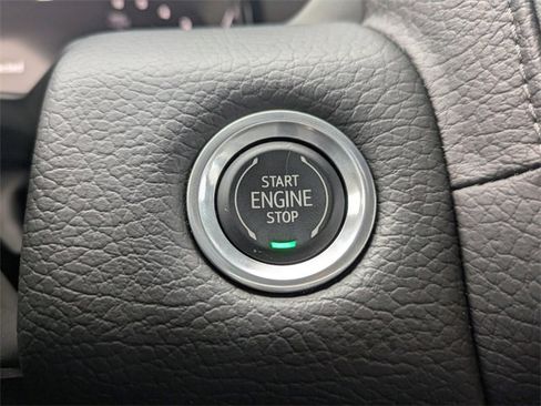 Used 2022 GMC Yukon Denali w/ Denali Ultimate Package image 39