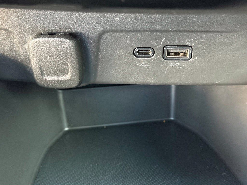 Used 2024 Chevrolet Trax RS w/ Driver Confidence Package FWD image 36