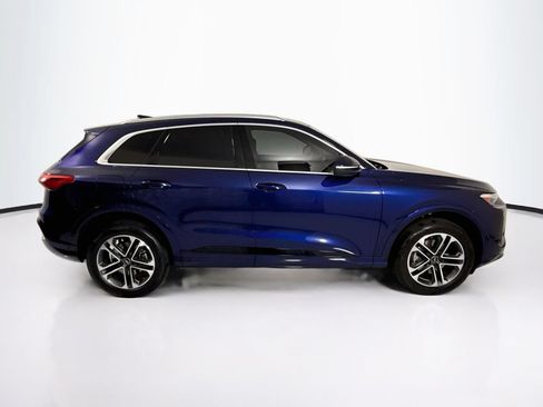 Used 2025 Audi Q5 Premium Plus w/ Premium Plus AWD/4WD image 4
