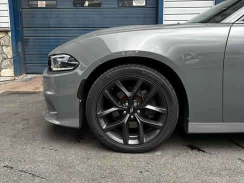 Used 2019 Dodge Charger R/T w/ Blacktop Package RWD image 2