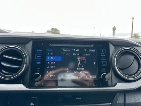 Used 2016 Toyota Tacoma TRD Sport w/ Towing Package image 24