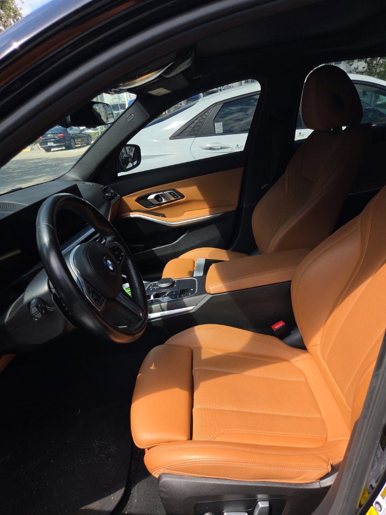 Used 2023 BMW M340i xDrive w/ Shadowloine Package AWD/4WD image 9