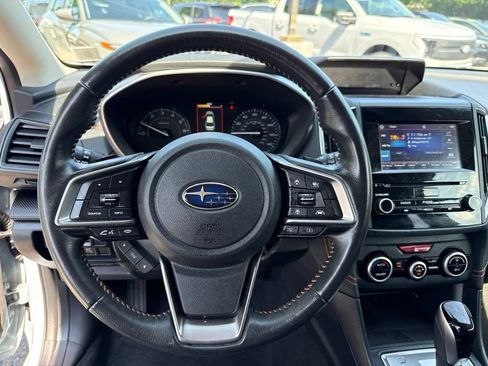 Used 2020 Subaru Crosstrek 2.0i Premium w/ Moonroof Package 2 AWD/4WD image 13
