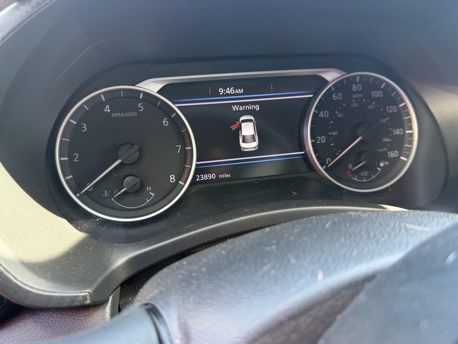 Used 2024 Nissan Sentra SV FWD image 8