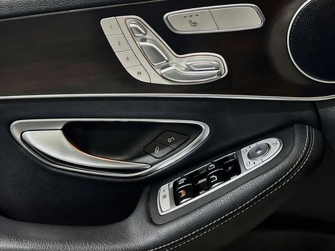 Used 2020 Mercedes-Benz C 300 Sedan image 13