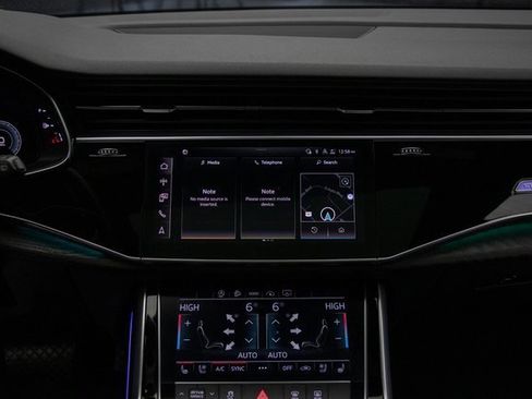 Used 2021 Audi Q8 Premium Plus image 26