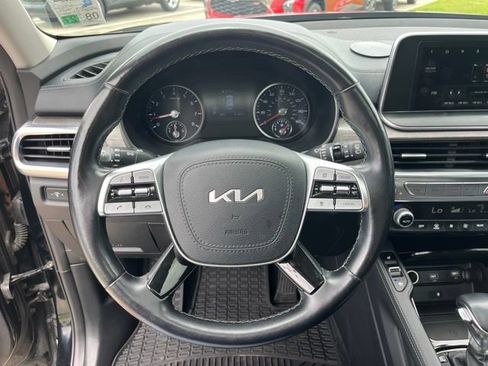 Used 2022 Kia Telluride EX w/ EX Premium Package AWD/4WD image 16