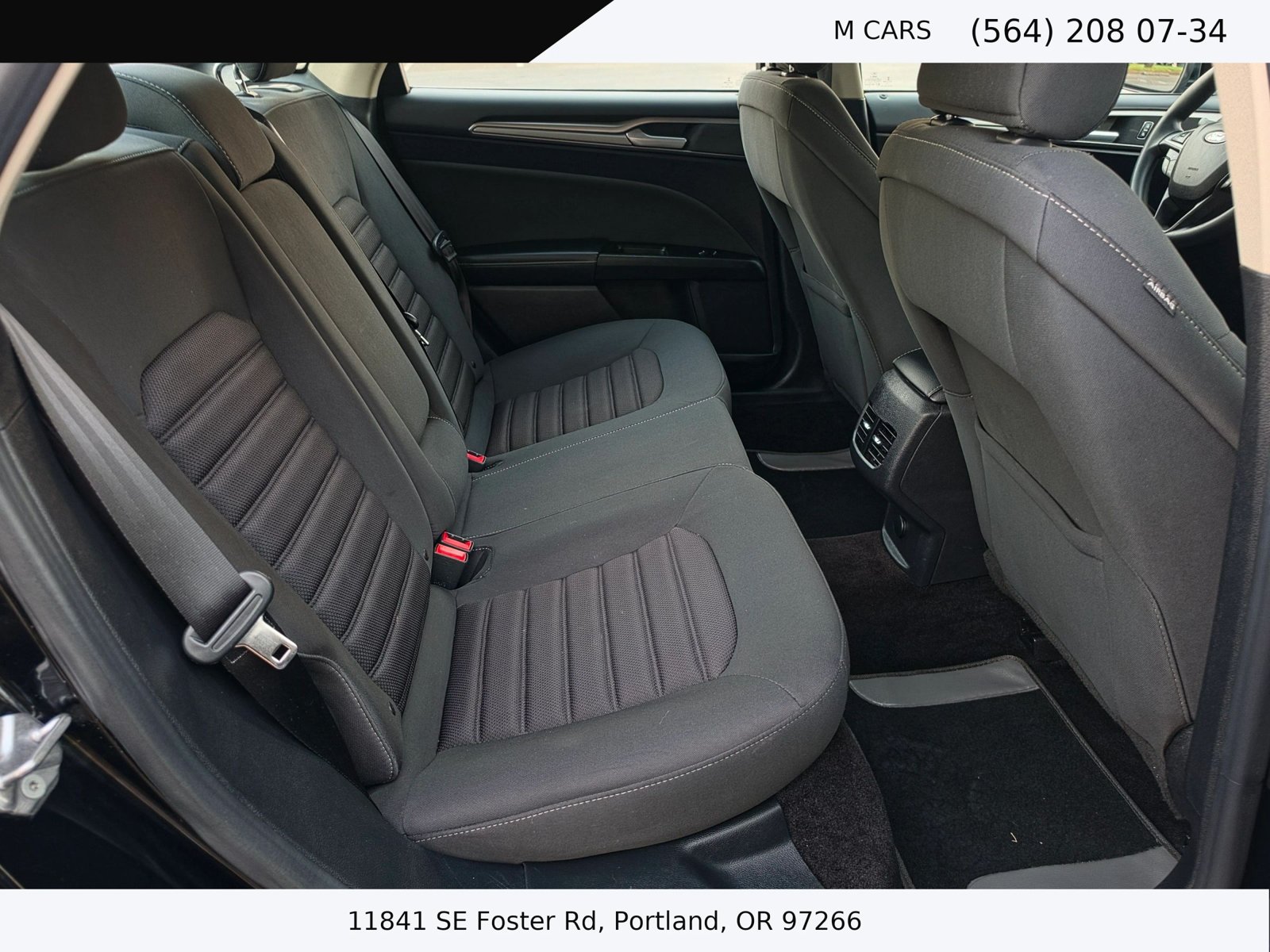Used 2017 Ford Fusion SE w/ Fusion SE Technology Package FWD image 12