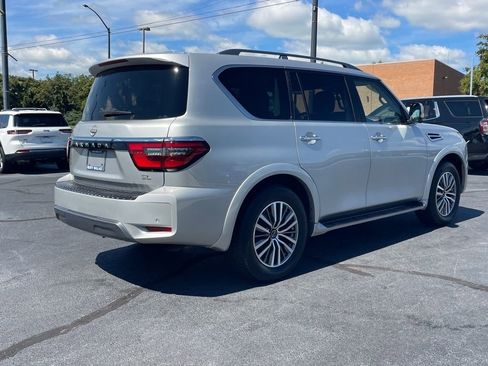 Used 2023 Nissan Armada SL image 7